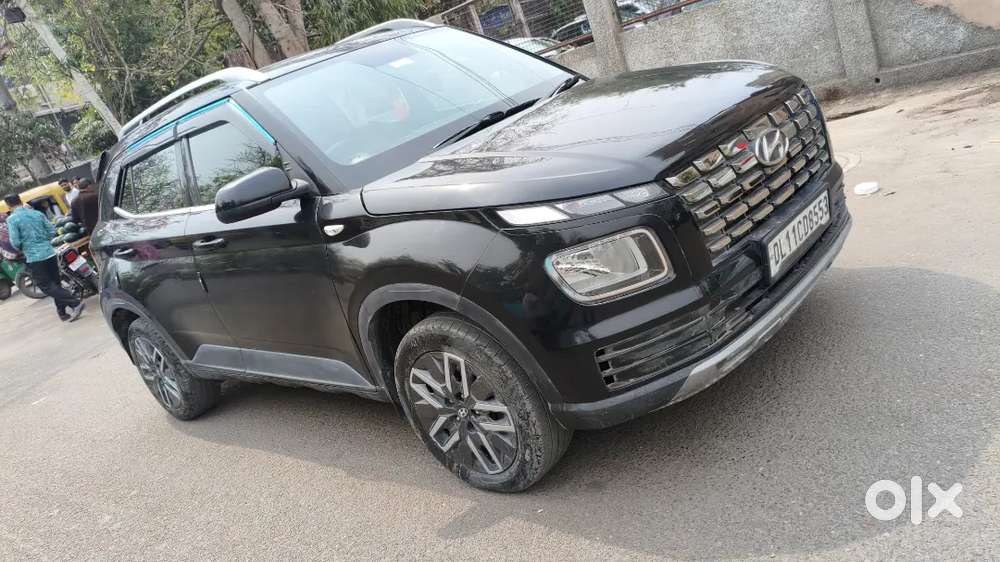 Hyundai Venue Petrol 1.2l 2023 Knight Edition