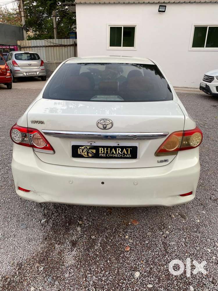 Toyota Corolla Altis [ ] 1.8 Vl At, 2011, Petrol