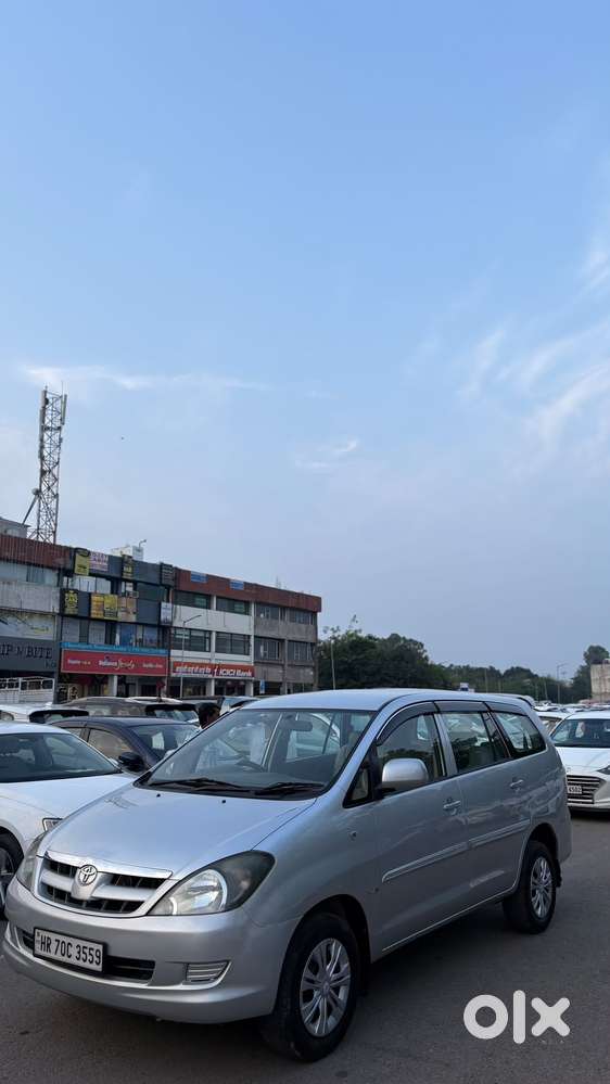 Toyota Innova 2.0 Gx (petrol) 8 Seater Bs Iv, 2006, Diesel