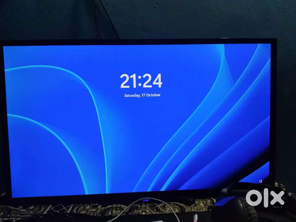 RECONNECT TV 32 INCH