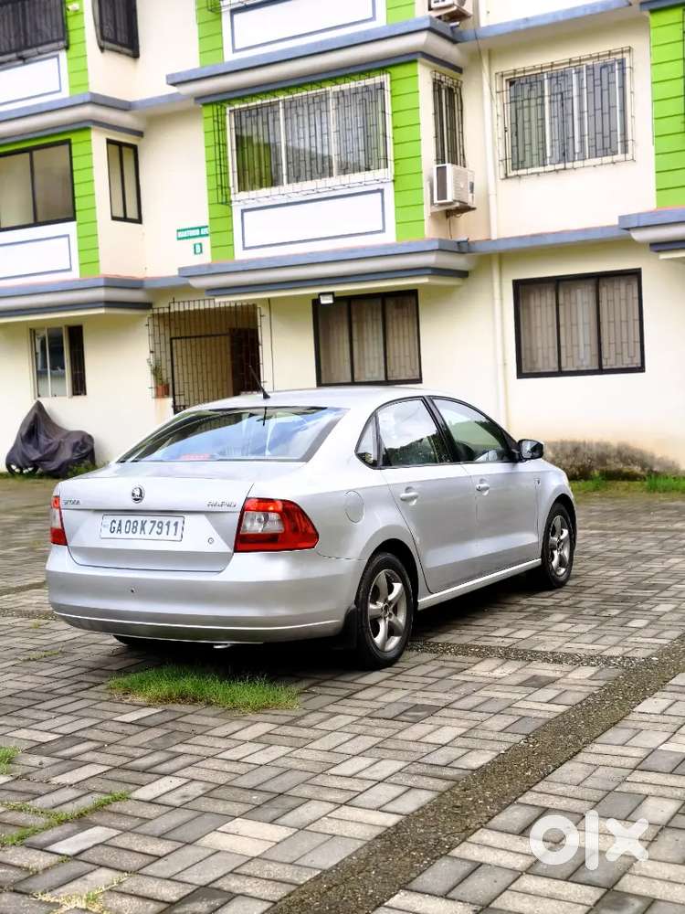 Skoda Rapid 1.6 Ambition 2014