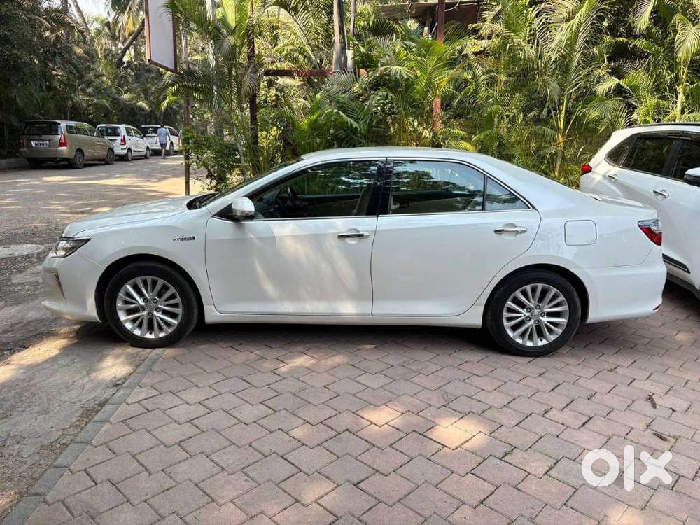 Toyota Camry Hybrid 2.5, 2015, Petrol