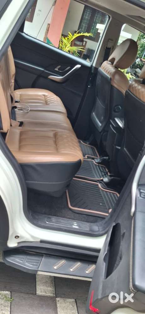 Mahindra Xuv500 W11 Option, 2020, Diesel
