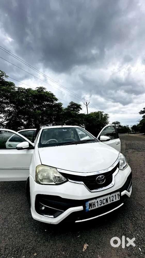 Toyota Etios 2016 Diesel 170603 Km Driven