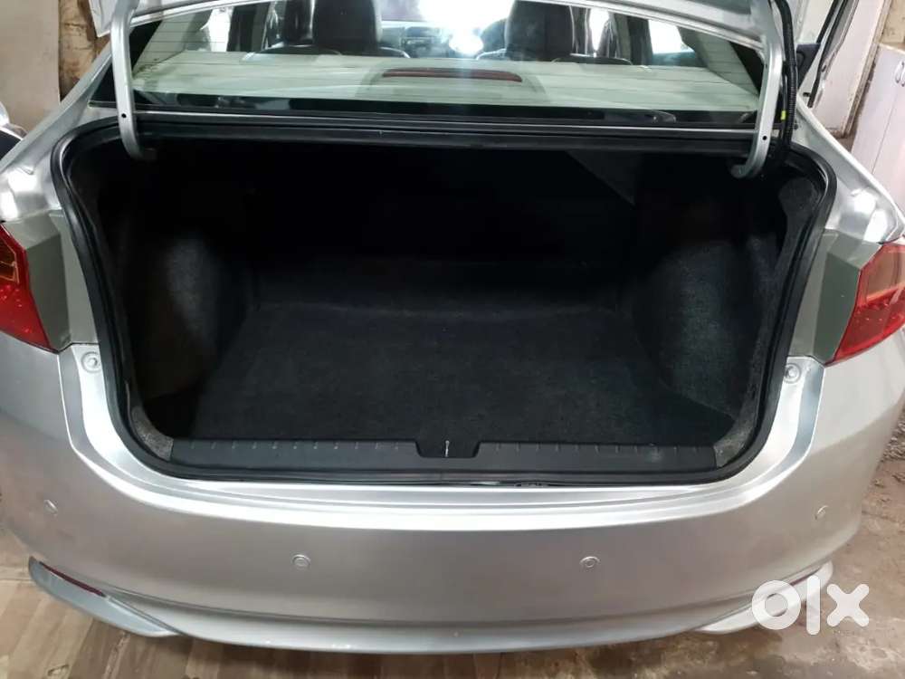 Honda City 2016 Diesel Well Maintained With Sunroof.