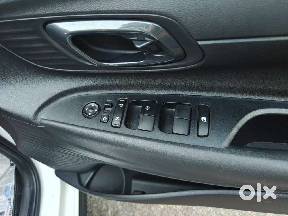 Hyundai New I20 1.2 Sportz Ivt, 2023, Petrol
