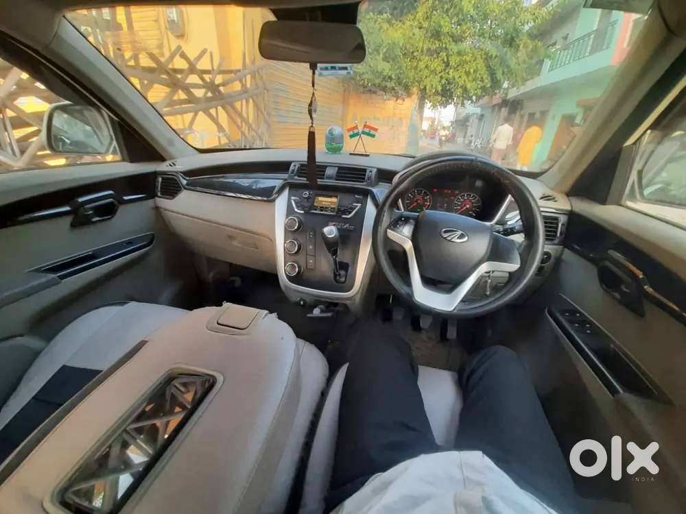Mahindra Kuv100 Nxt 2016 Diesel Top Model 6 Seater