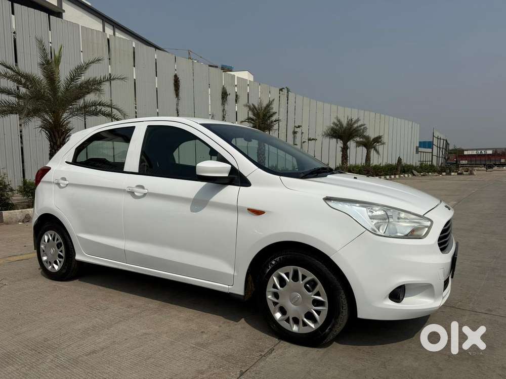 Ford Figo Ambiente, 2015, Petrol