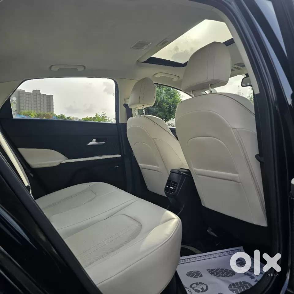 Hyundai Verna 1.5 Sx (o) Vtvt, 2024, Petrol