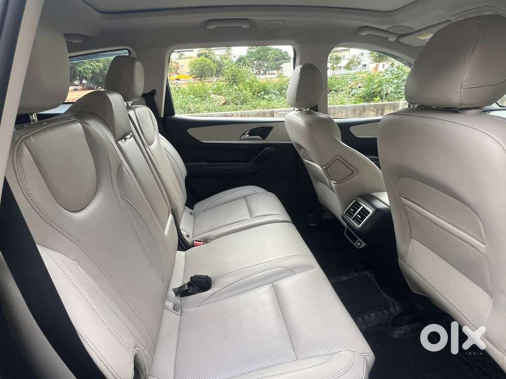Mahindra Xuv700 2.2 Ax 7 Diesel Mt Luxury Pack Str, 2024, Diesel