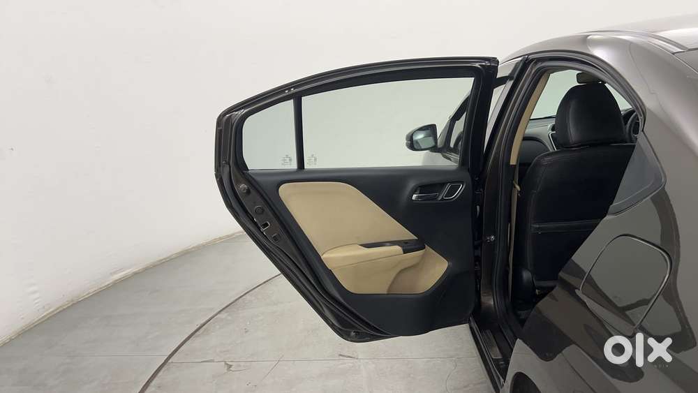 Honda City I-vtec V, 2022, Petrol