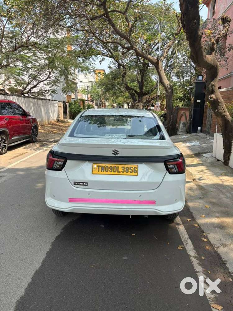 Maruti Suzuki Swift Dzire Vxi Optional, 2025, Petrol