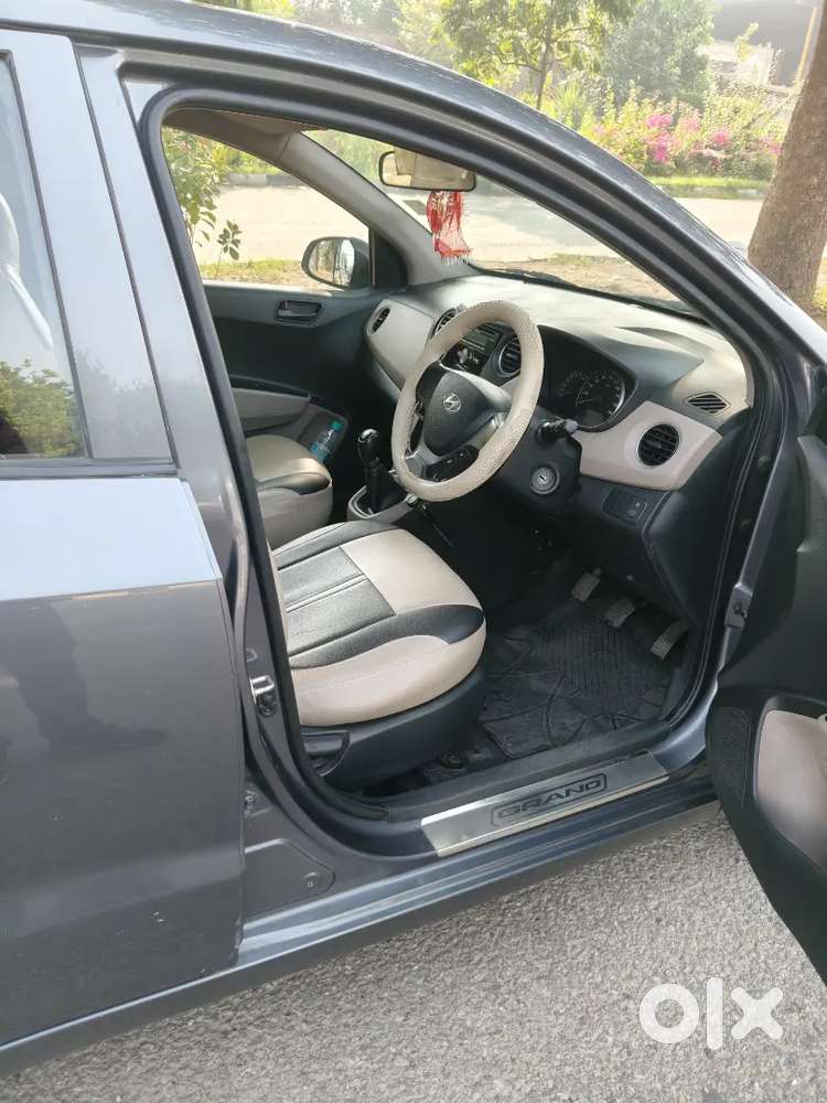 Hyundai Grand I10 2015 Manual Good Condition Company Ricord Available