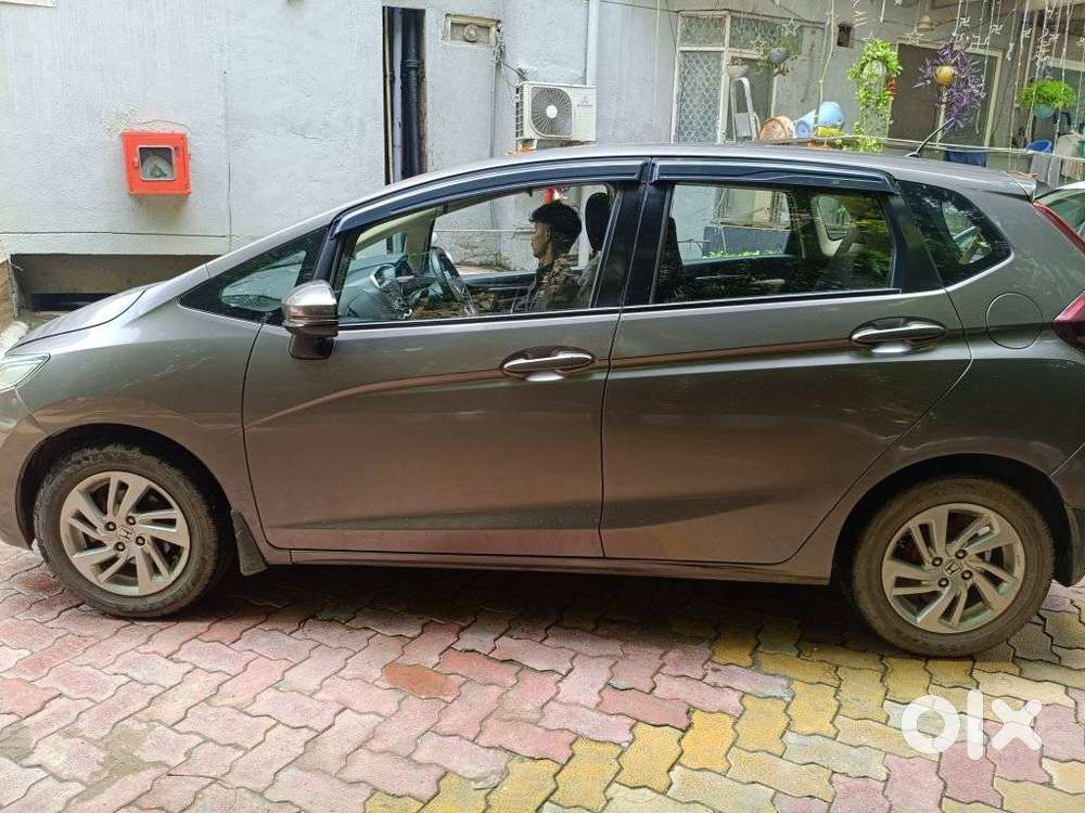 Honda Jazz V Automatic, 2016, Petrol