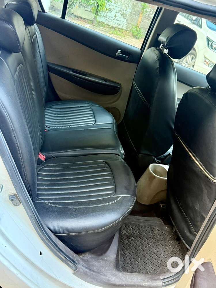 Hyundai I20 Petrol Manual 2012