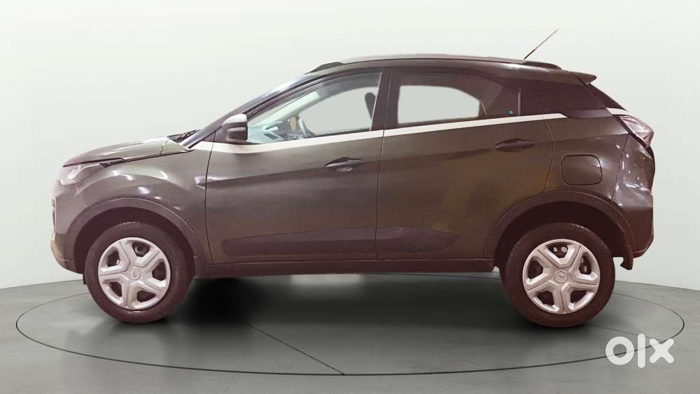 Tata Nexon 1.2 Revotron Xm (s), 2022, Petrol
