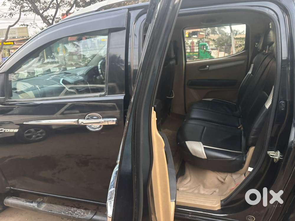Isuzu D-max V-cross Z 4x4 Mt, 2017, Diesel
