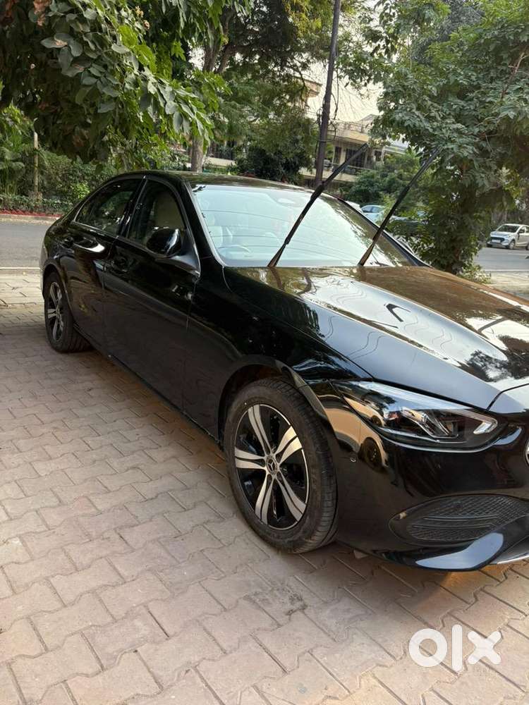 Brand New Condition C 200