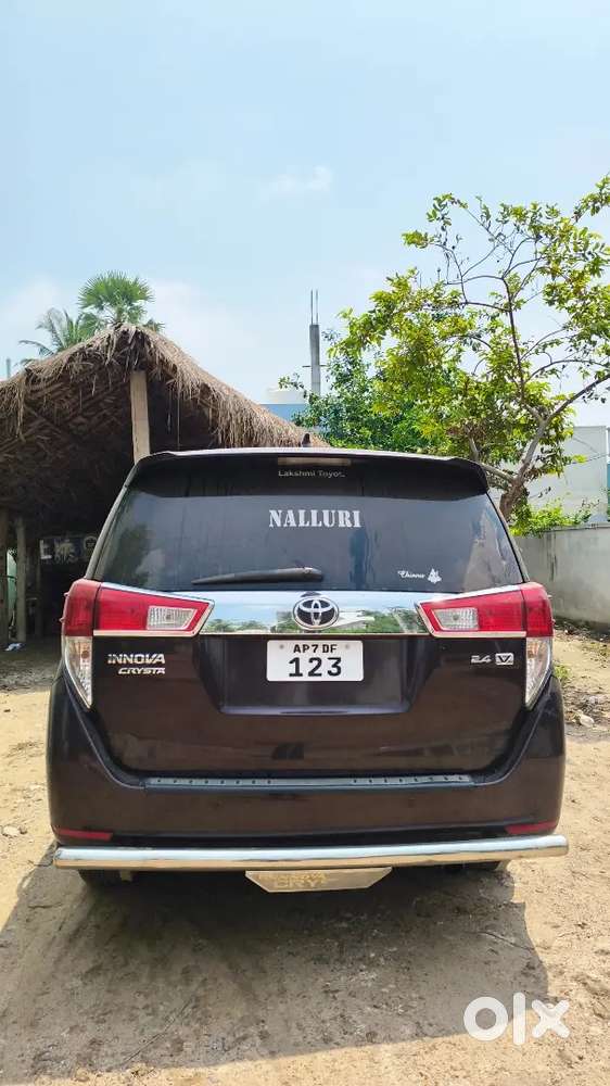 Toyota Innova Crysta 2017 Diesel 2nd