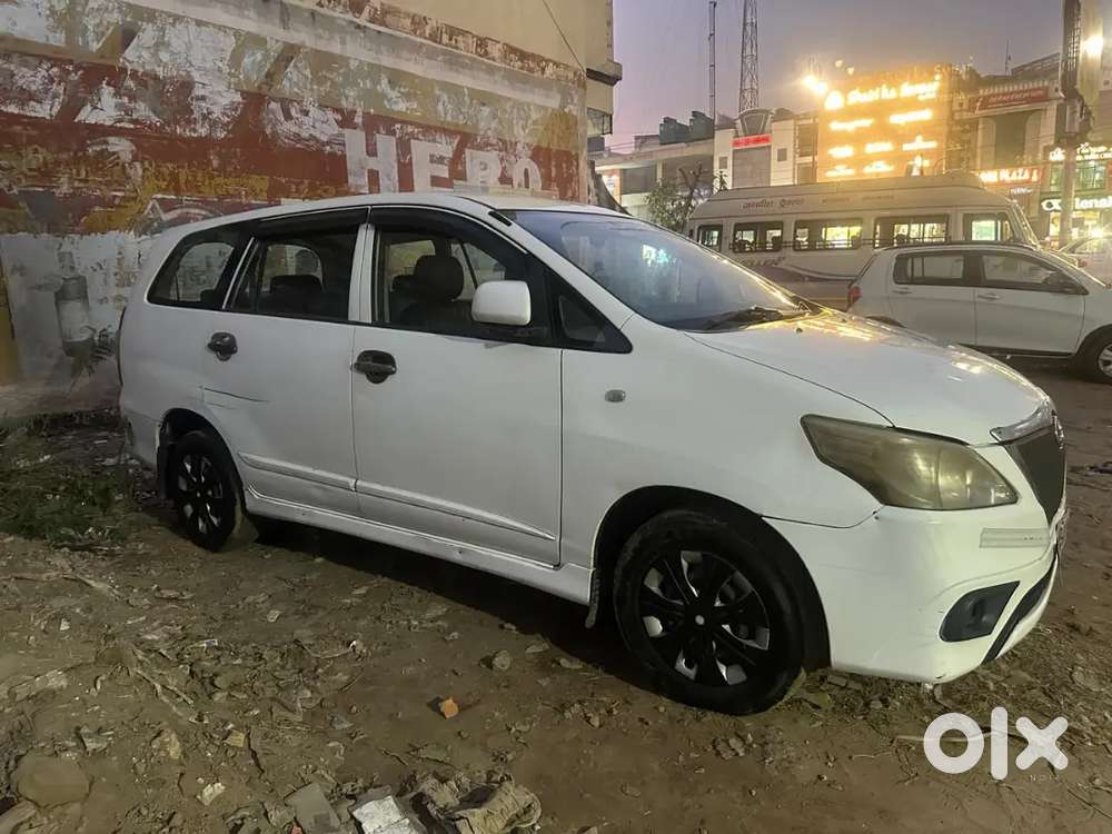 Toyota Innova 2015 Diesel Well Maintained