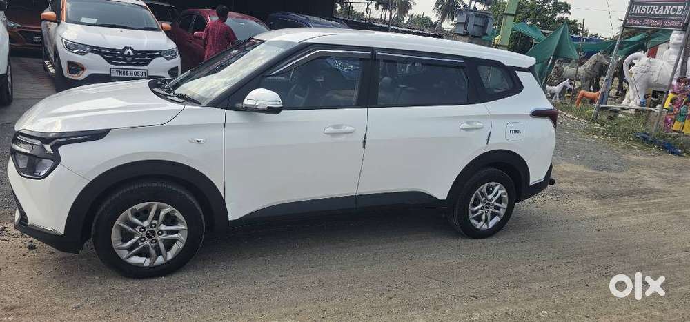 Kia Carens G 1.5 6mt Premium (o) 7-seater, 2023, Petrol