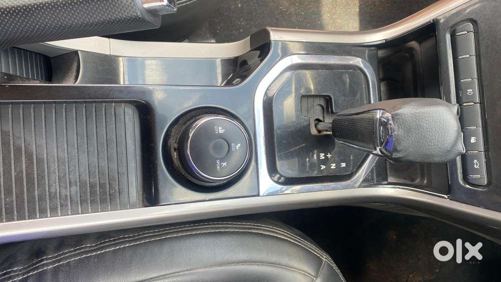 Tata Nexon 1.2 Revotron Xza Plus, 2019, Petrol