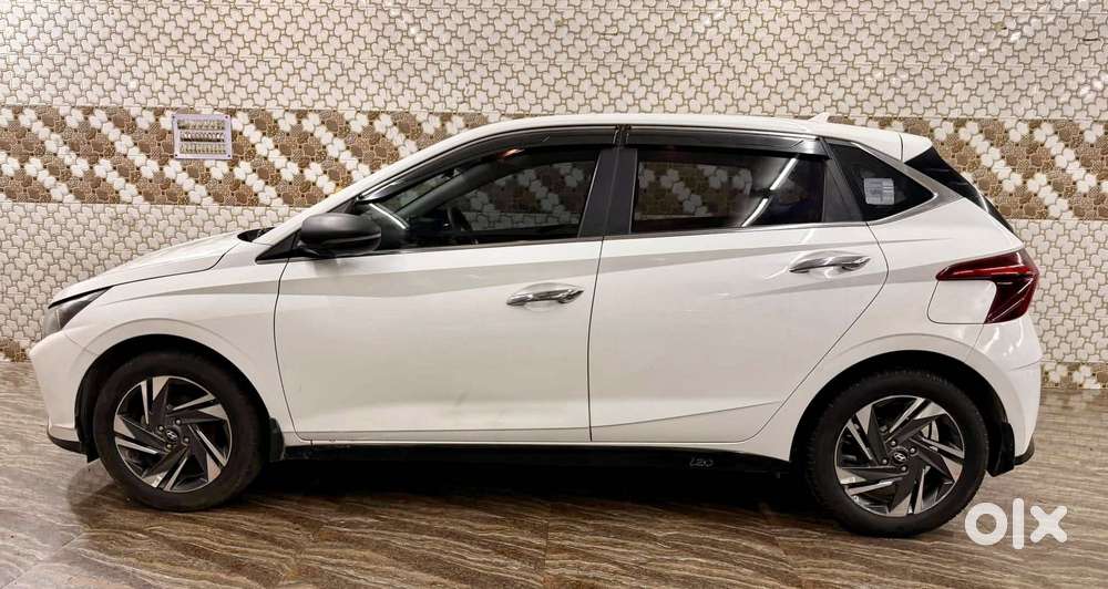 Hyundai New I20 1.5 Asta (o) Mt, 2021, Petrol