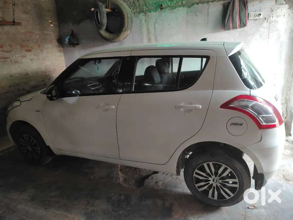 Maruti Swift Vxi 2018