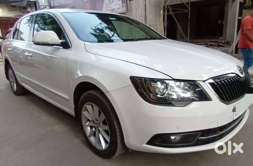 Skoda Superb Elegance Tdi 2.0 At, 2015, Diesel