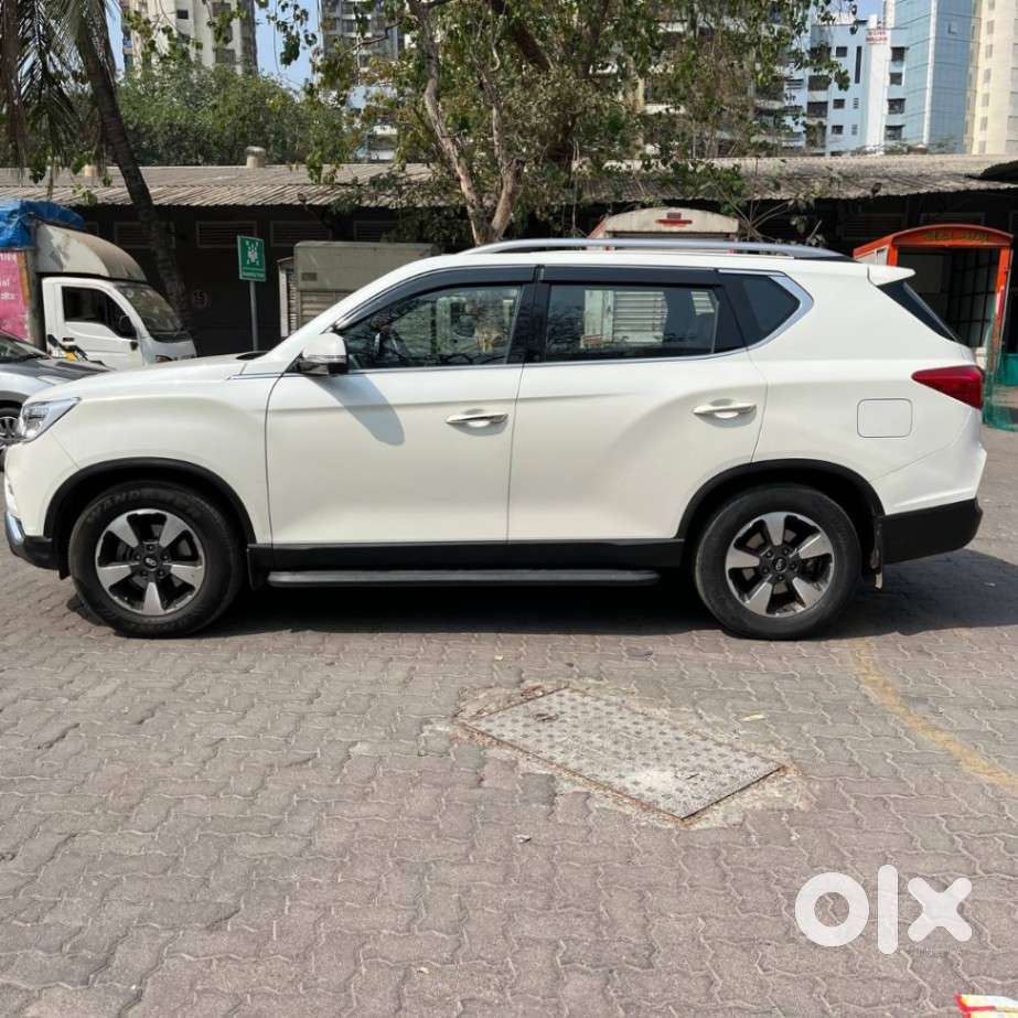 Mahindra Alturas G4 4wd At, 2021, Diesel