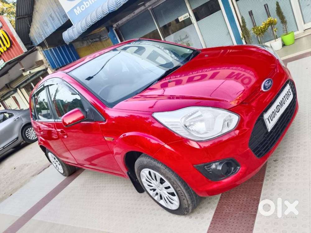 Ford Figo, 2015, Petrol