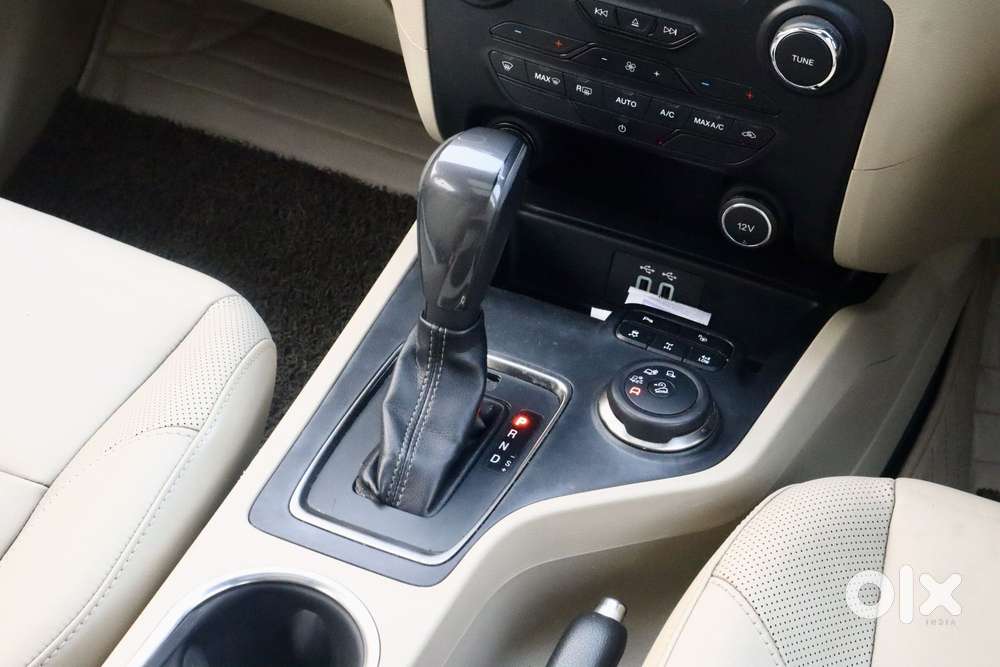 Ford Endeavour 3.2 Titanium At 4x4, 2017, Diesel