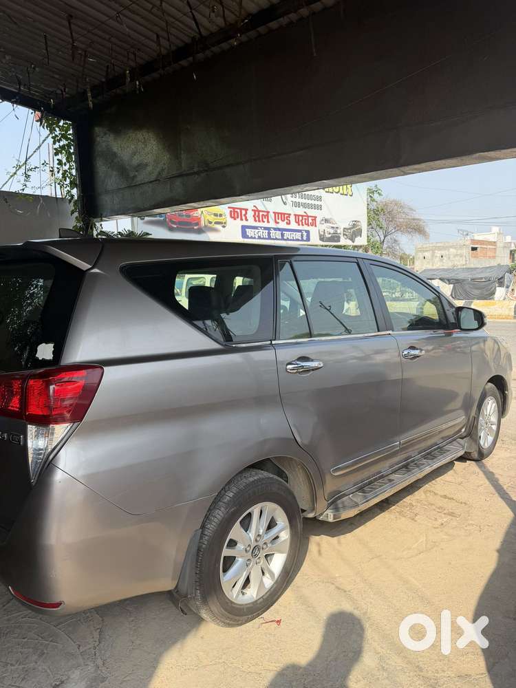 Toyota Innova Crysta 2.4 G Mt 7 Str, 2018, Diesel
