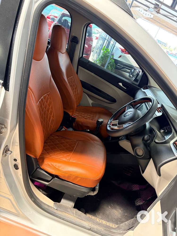 Renault Triber Rxz, 2019, Petrol