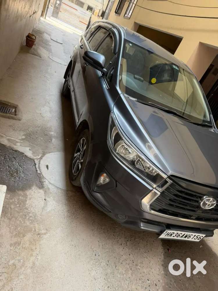 Toyota Innova Crysta 2022 Diesel Well Maintained