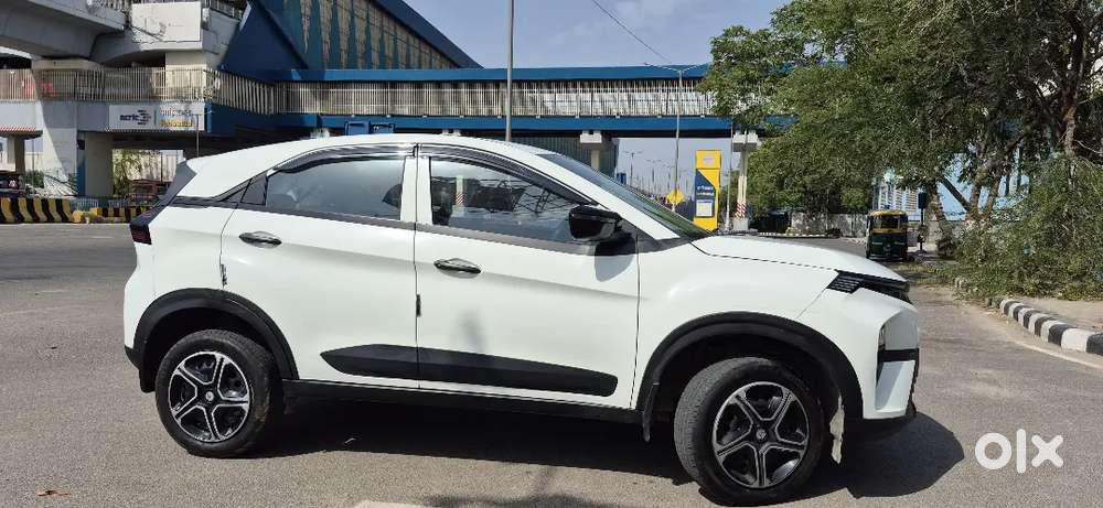 Tata Nexon 2024 Petrol Well Maintained