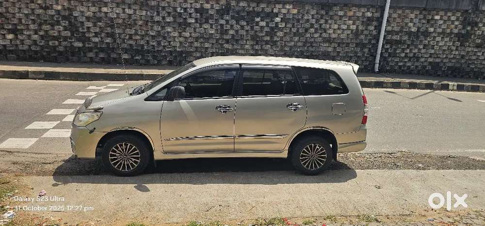 Toyota Innova 2006 Diesel Well Maintained