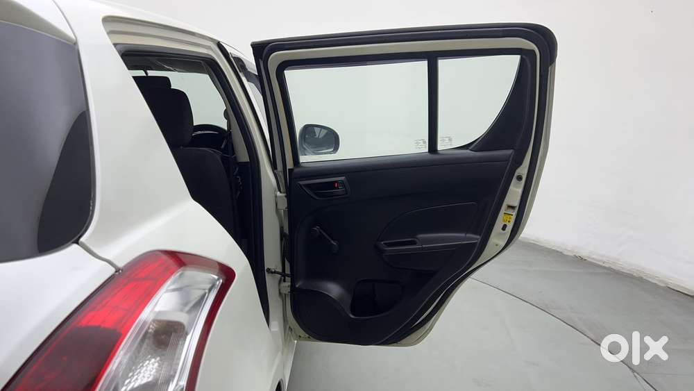 Maruti Suzuki Swift 1.2 Lxi (o), 2015, Petrol