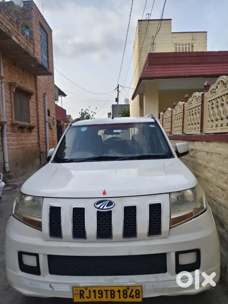Mahindra Tuv 300 Plus 2018 Model