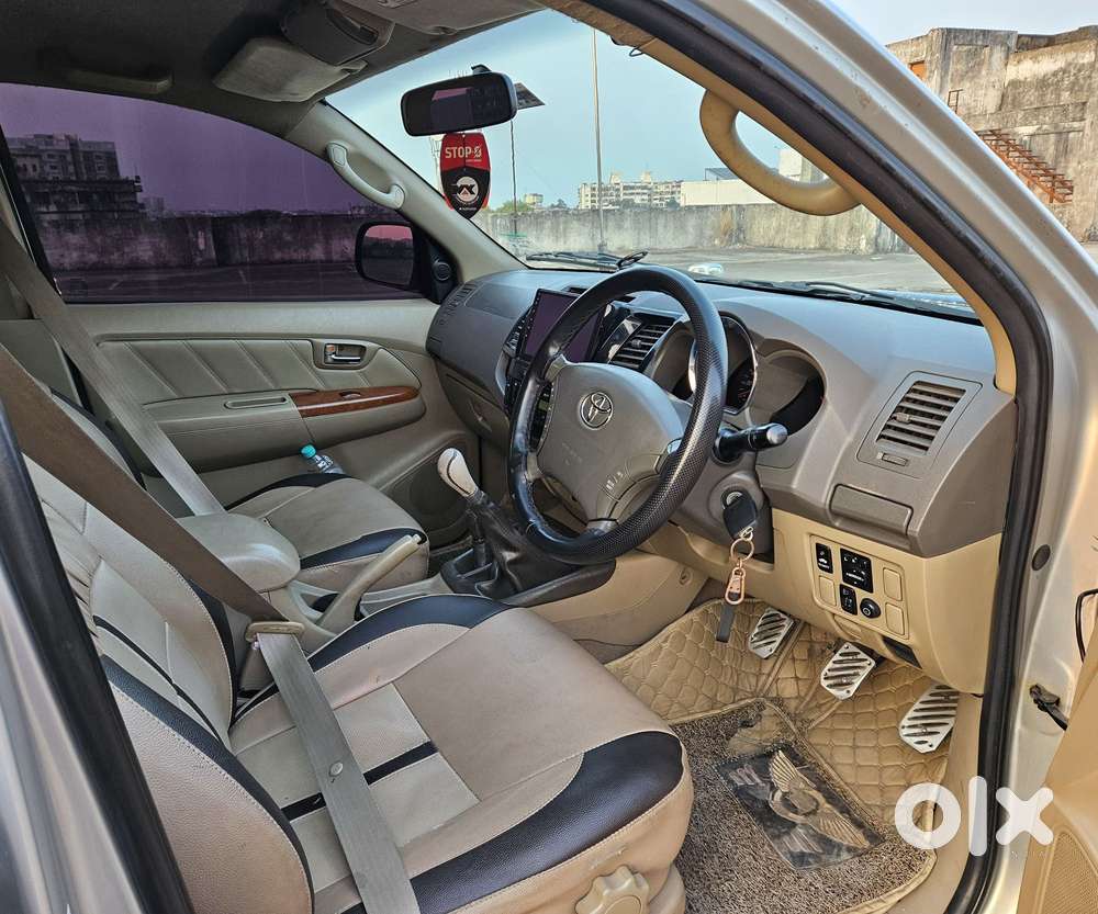 Toyota Fortuner 4x4 Manual Limited Edition, 2010, Diesel