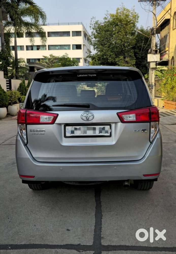 Toyota Innova Crysta 2.4 V 8 Str, 2017, Diesel