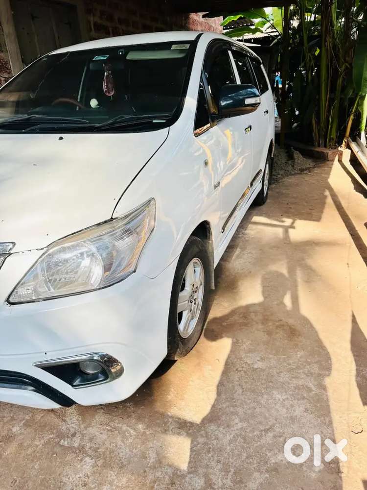 Toyota Innova 2007 Diesel Well Maintained Valid Upto 2027