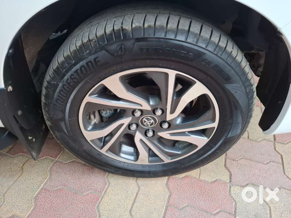 Toyota Innova Crysta 2.4 G Mt 7 Str, 2021, Diesel