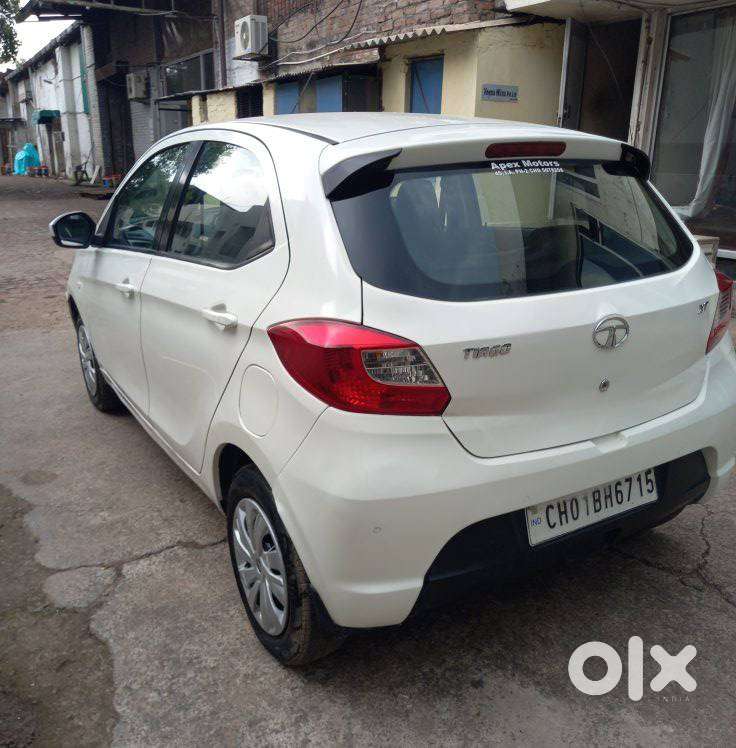 Tata Tiago 1.2 Revotron Xt, 2016, Petrol