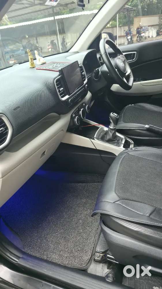 Hyundai Venue Sx(o) Diesel Manual  July 2022  First Owner  88k Kms
