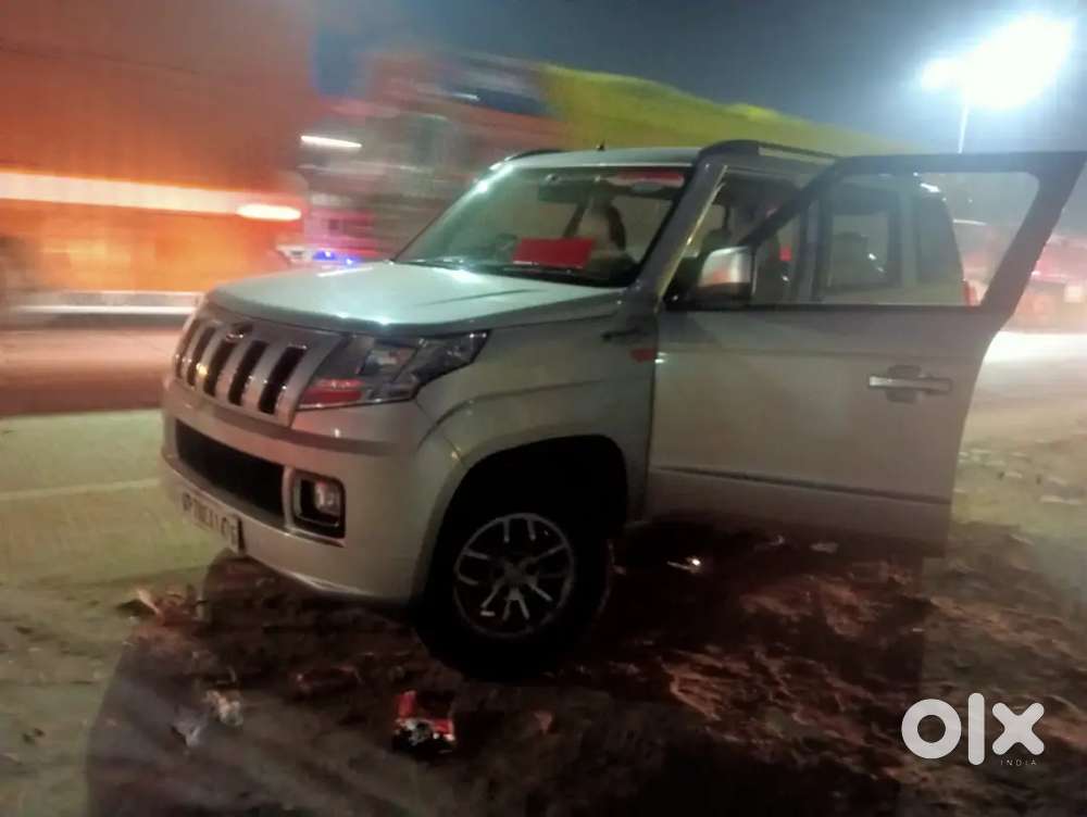 Mahindra Tuv 300 2017