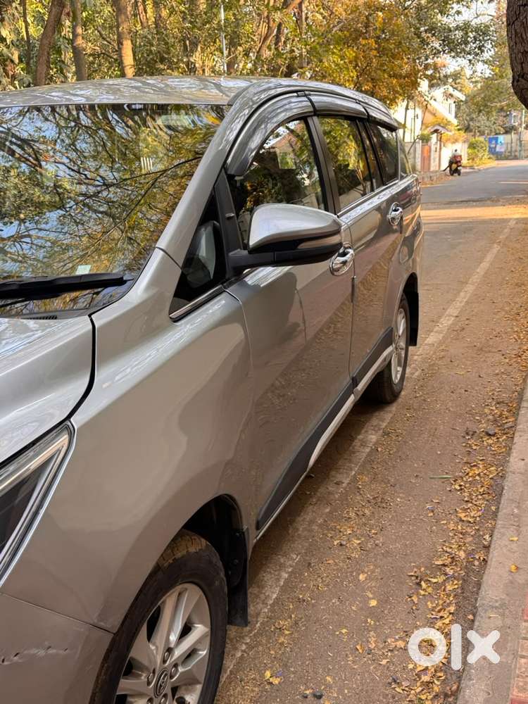 Toyota Innova Crysta 2.4 V, 2017, Diesel