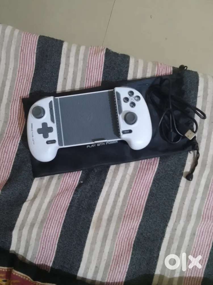EvoFox Deck 2 Smartphone Gamepad with Hall Effect Triggers & Joysticks