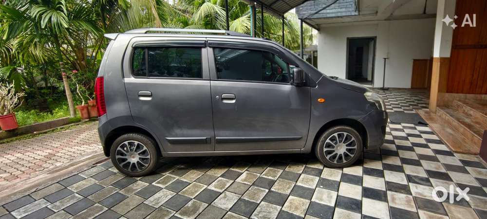 Maruti Suzuki Wagon R 1.0 Vxi Amt, 2017, Petrol