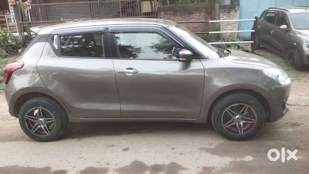 Maruti Suzuki Swift Vxi, 2021, Petrol